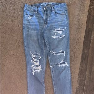 Light wash American eagle hi-rise jeggings